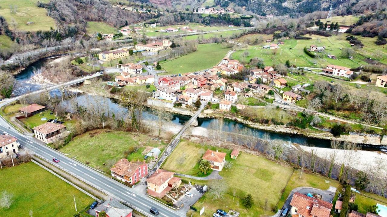 El Puentin Del Sella Con Wifi Y Parking Gratuito Lägenhet Onís Exteriör bild