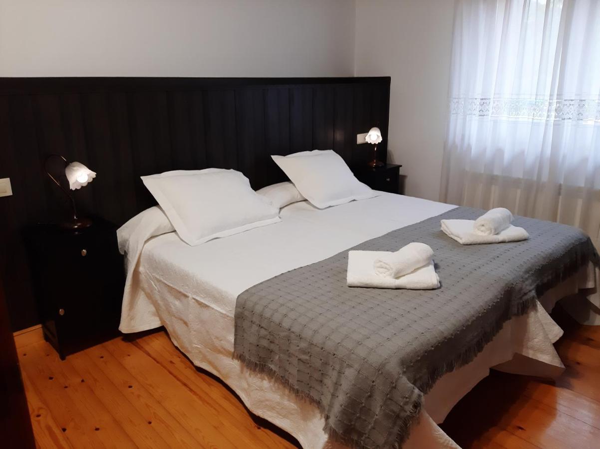 El Puentin Del Sella Con Wifi Y Parking Gratuito Lägenhet Onís Exteriör bild