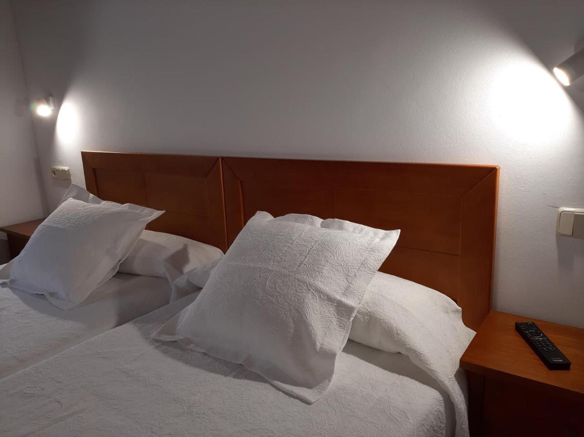 El Puentin Del Sella Con Wifi Y Parking Gratuito Lägenhet Onís Exteriör bild